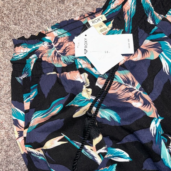 Roxy NWT side by side floral wide leg pants SMALL s - Picture 4 of 4